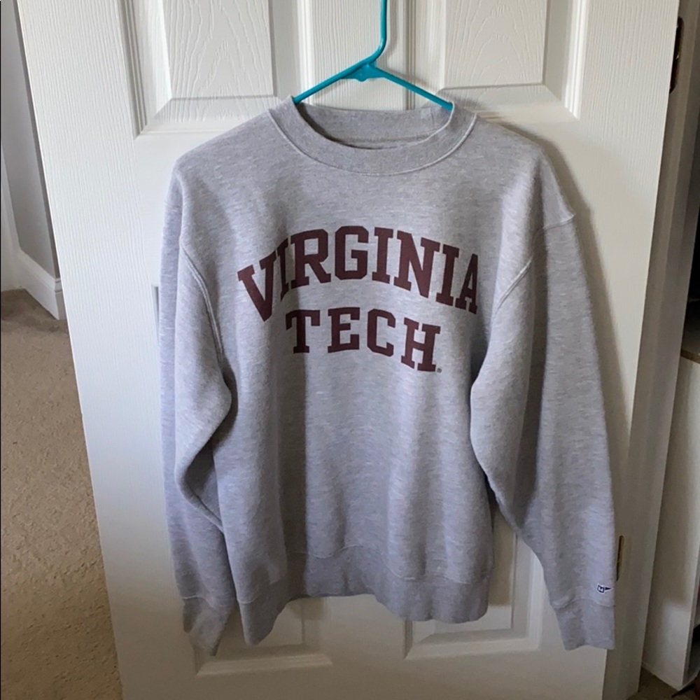 Oversized Virginia Tech Crew